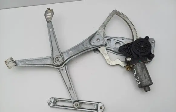 Mercedes-Benz E W210 Front door window regulator with motor 0130821671