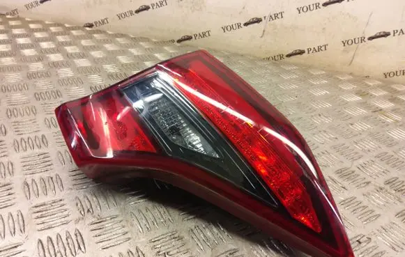 Hyundai Ioniq Tailgate rear/tail lights