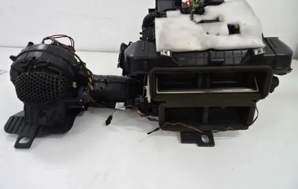 Peugeot 5008 Interior heater climate box assembly 9673831480
