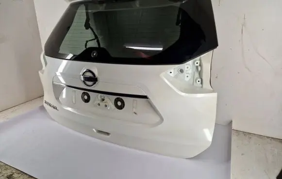 Nissan X-Trail T32 Tailgate/trunk/boot lid 