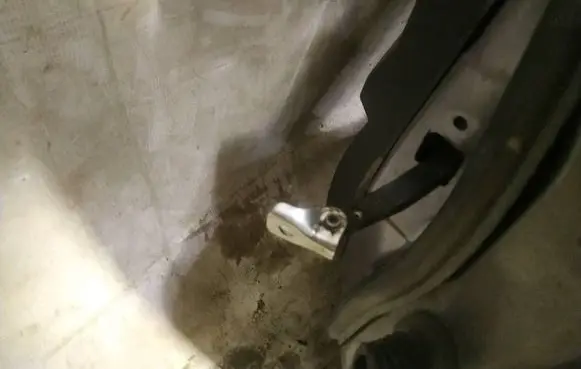 Mitsubishi Outlander Front door check strap stopper 