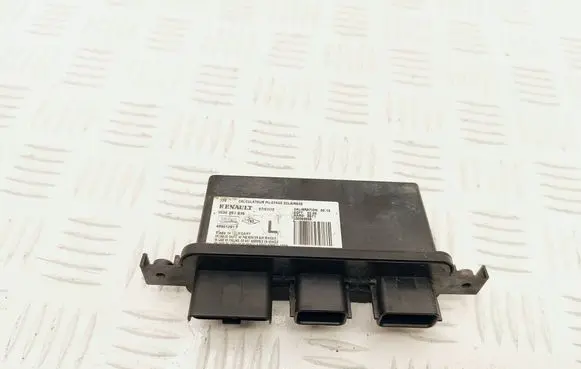Renault Espace IV Light module LCM 8200261815