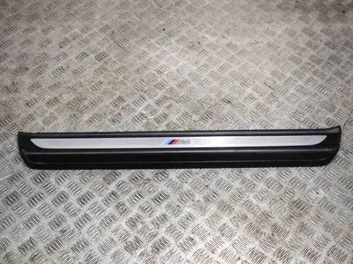 BMW 6 F12 F13 (A) pillar trim 8051705