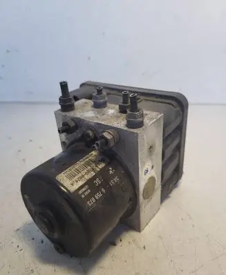 BMW 5 E39 ABS Pump 6759073