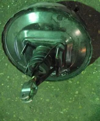 KIA Carnival Brake booster