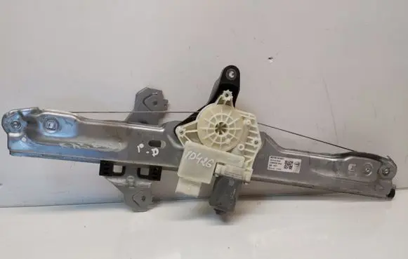 Nissan Qashqai Front door window regulator with motor 80700HV00C