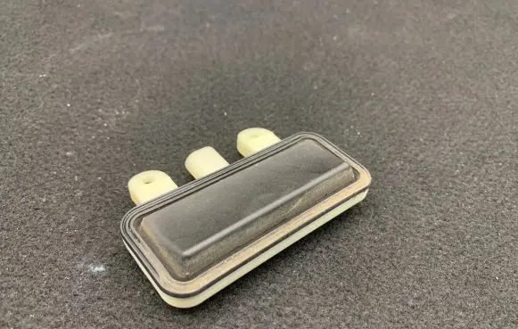 Tailgate opening switch
