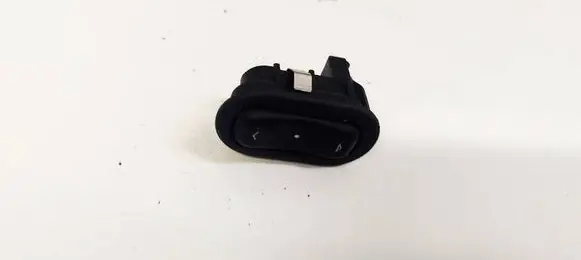 Opel Zafira A Electric window control switch 13363100 90561388