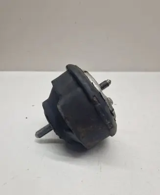 BMW 3 E46 Engine mount bracket 141878624