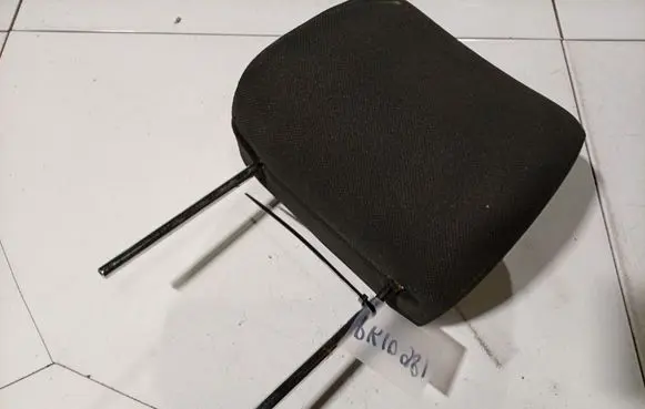 Toyota Corolla Verso AR10 Front seat headrest 