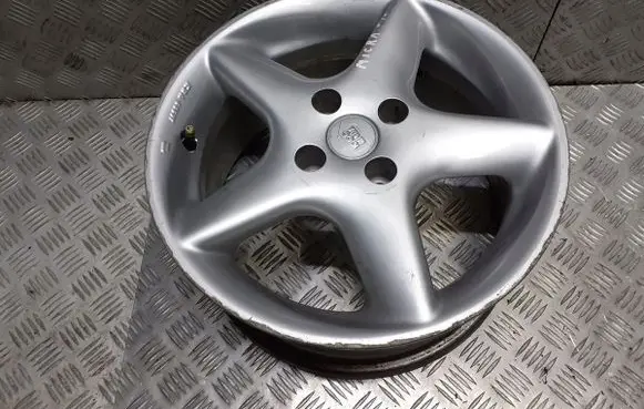 Nissan Micra R15 alloy rim 