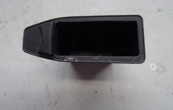 Mercedes-Benz C W204 Glove box A2046830075
