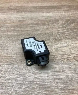 Nissan Juke I F15 ESP acceleration yaw rate sensor 47930EQ010
