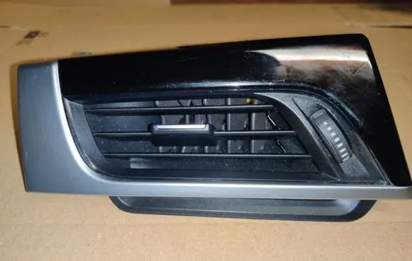 BMW X1 F48 F49 Dashboard side air vent grill/cover trim