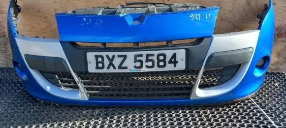Renault Megane III Front bumper