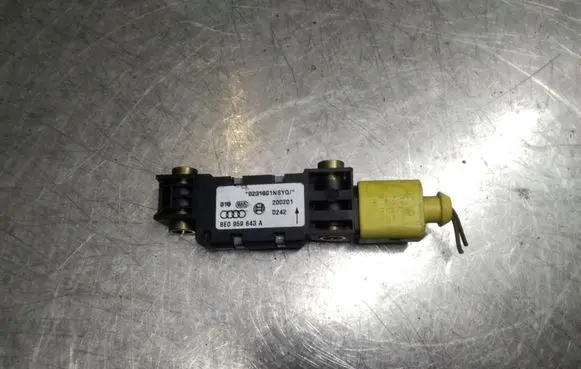 Audi A4 S4 B6 8E 8H Airbag deployment crash/impact sensor 8E0959643A