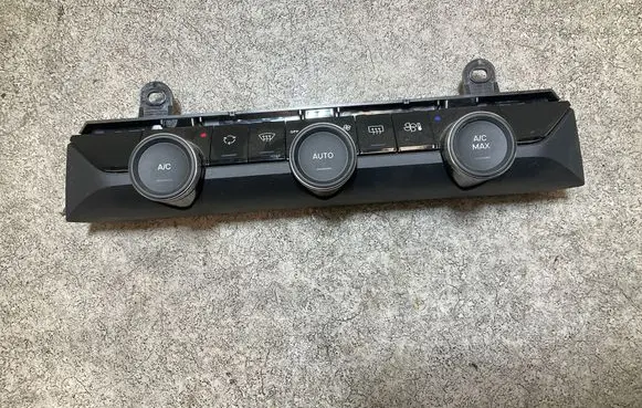 Citroen C4 III e-C4 Climate control unit 9844375880 C0F0R01059A 1051697903