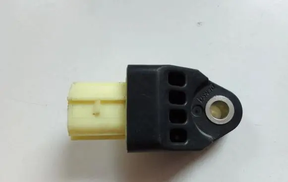 Toyota Yaris Airbag deployment crash/impact sensor 898310D090