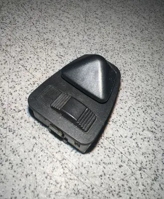 BMW 3 E46 Wing mirror switch 8373691