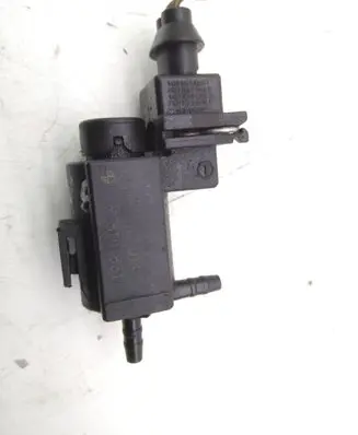 BMW 5 F10 F11 Turbo solenoid valve 70231800 7810831