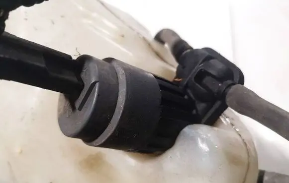 Lancia Musa Windscreen/windshield washer pump D2589