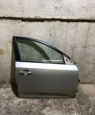 KIA Ceed Front door