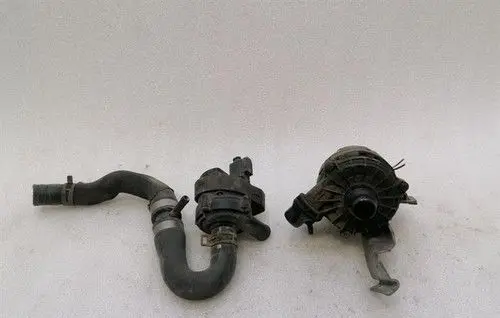 Mercedes-Benz C W205 Electric auxiliary coolant/water pump A0005002300