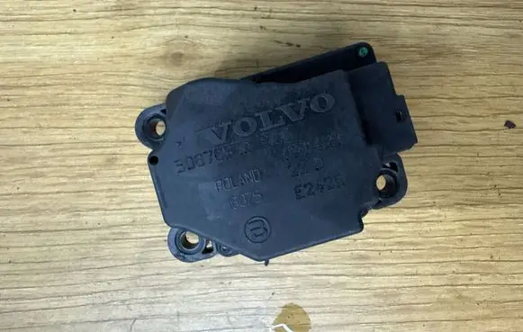 Volvo XC90 Air flap motor/actuator 30676510
