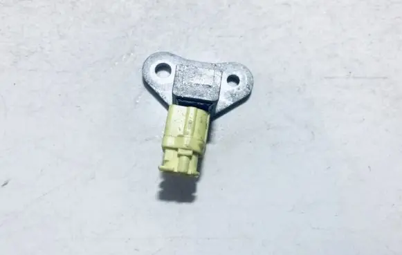 Nissan Qashqai Airbag deployment crash/impact sensor