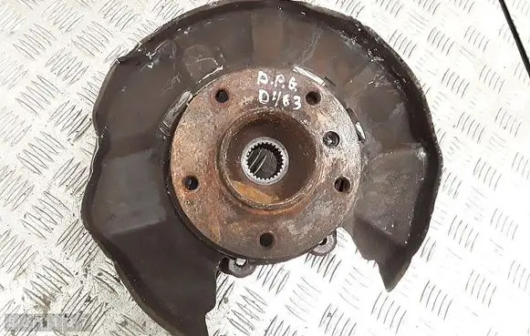 BMW 3 E90 E91 Rear wheel hub 6783665
