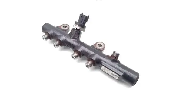 Nissan NV200 Fuel main line pipe 8201157327 0281006241 140591740