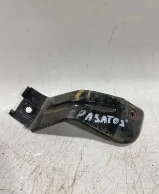 Volkswagen PASSAT B5.5 Fender mounting bracket 3b0821237a