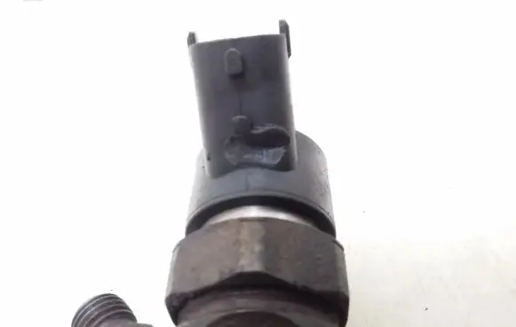 Mitsubishi Carisma Fuel injector 8200238528