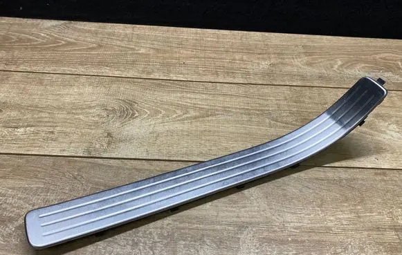 Porsche Cayenne (9PA) Rear sill trim cover 7L0853794C