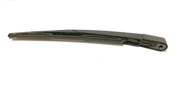 Rear wiper blade arm