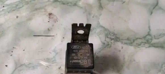 Ford Mondeo Mk III Other relay