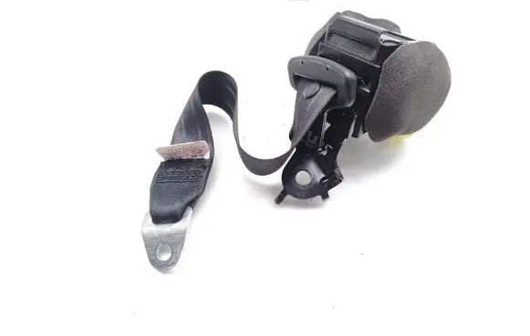 Rear seatbelt