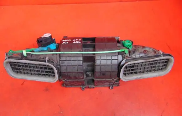 Renault Megane III Air intake duct part