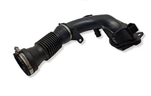 Citroen DS7 Crossback Turbo air intake inlet pipe/hose 9674127880