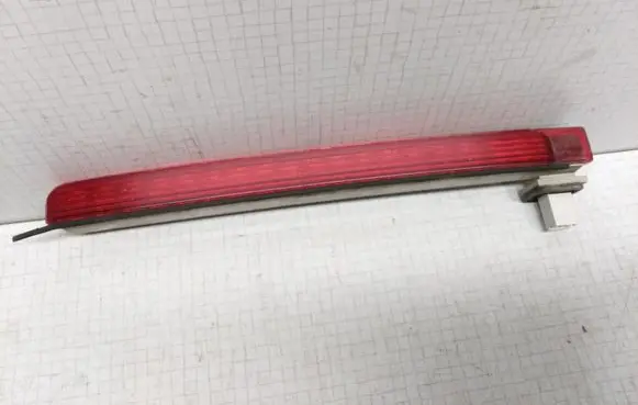 Mercedes-Benz E W211 Third/center stoplight A2118200256