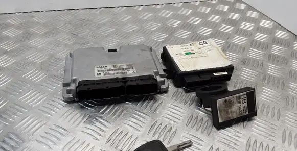 Opel Vectra B Engine ECU kit and lock set 0281001633 90564349 09148300