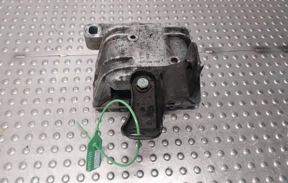 Volkswagen PASSAT B6 Engine mount vacuum valve 1K0199262P