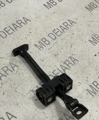 Porsche Macan (95B) Front door check strap stopper 8R0837249F