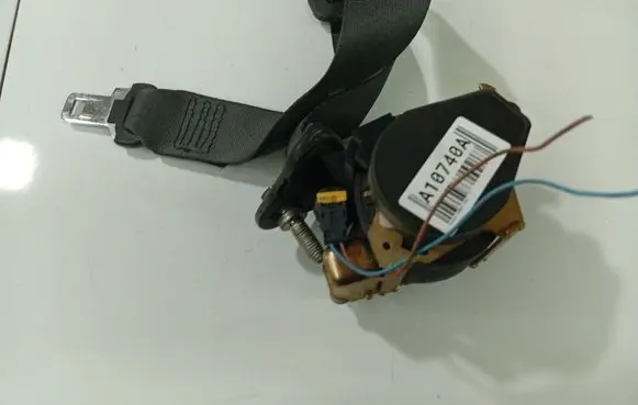 Renault Scenic II - Grand scenic II Rear seatbelt 