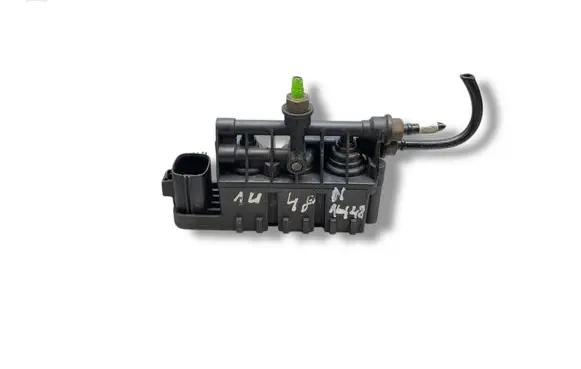 Land Rover Discovery 3 - LR3 Air suspension valve block RVH000095 15040506