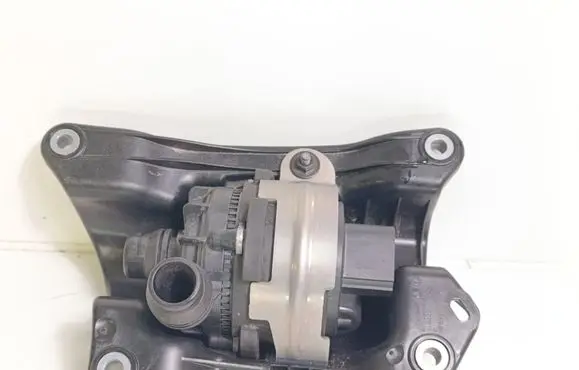 BMW i4 Electric auxiliary coolant/water pump 8490359