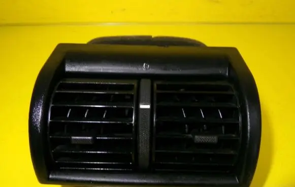 Opel Zafira A Dash center air vent grill 90587485