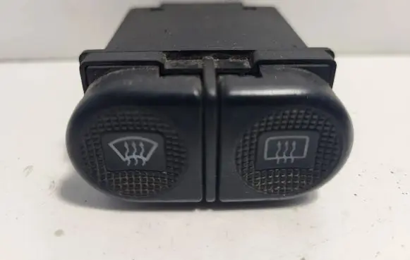 Volkswagen PASSAT B7 Windscreen/window heater switch 7M0959621 M0925962 18K4574A