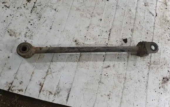 Toyota Avensis T220 Rear upper control arm/wishbone NOCODE