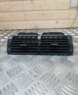 BMW 5 E39 Dash center air vent grill 
